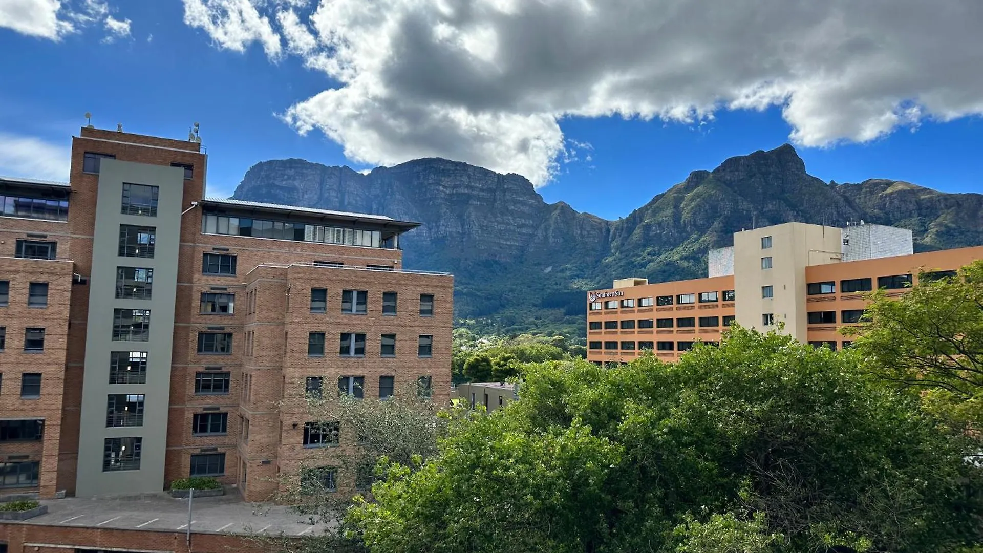 Newlands Peak Apartments Cape Town