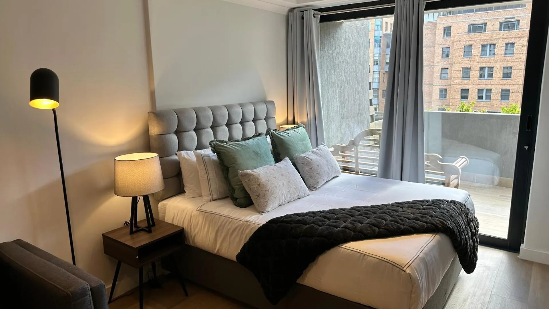 Newlands Peak Apartments Cape Town