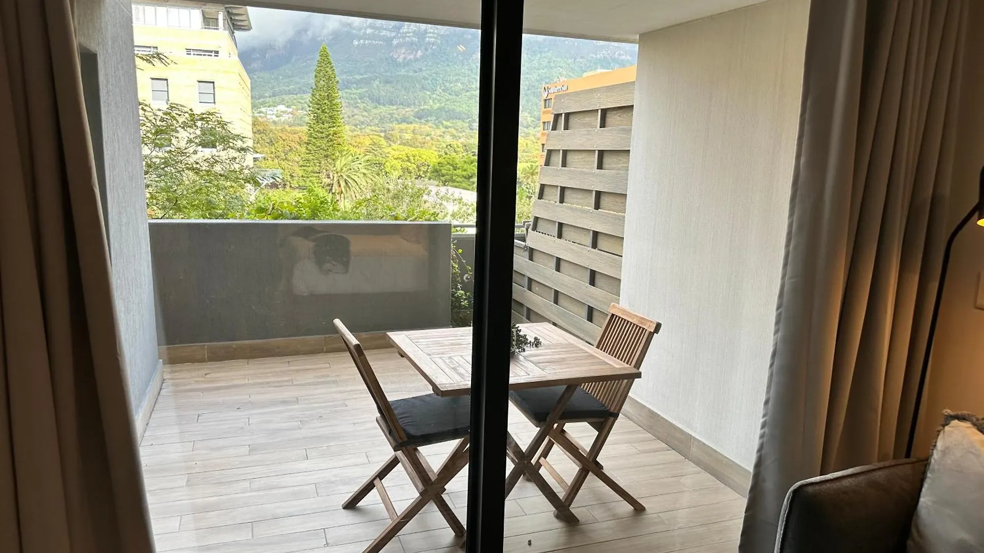 Newlands Peak Apartments Cape Town