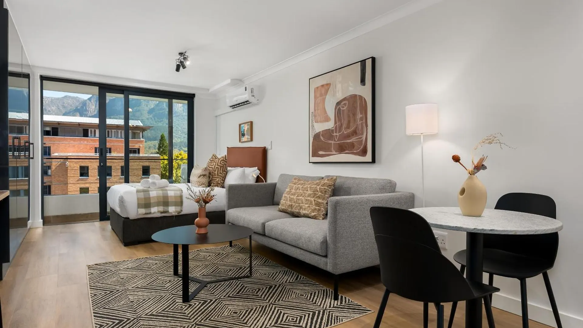 Newlands Peak Apartments Cape Town