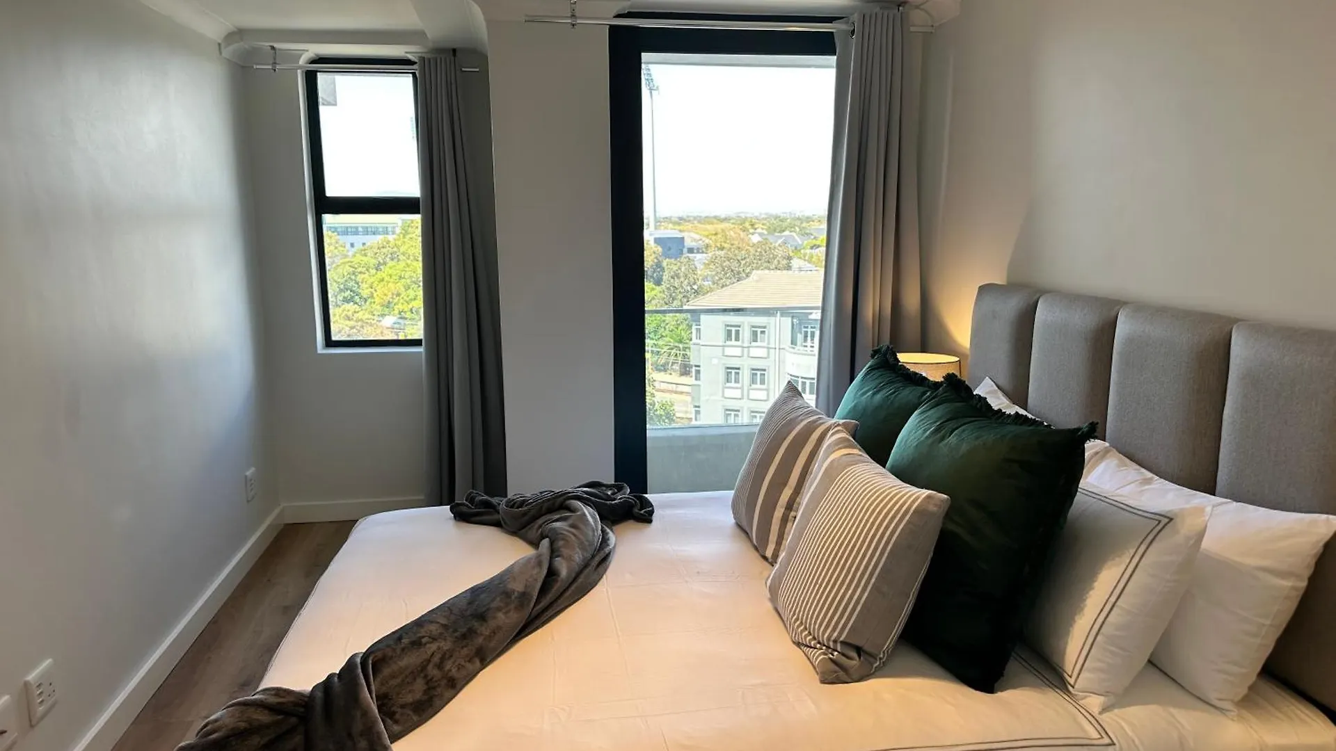 Newlands Peak Apartments Cape Town