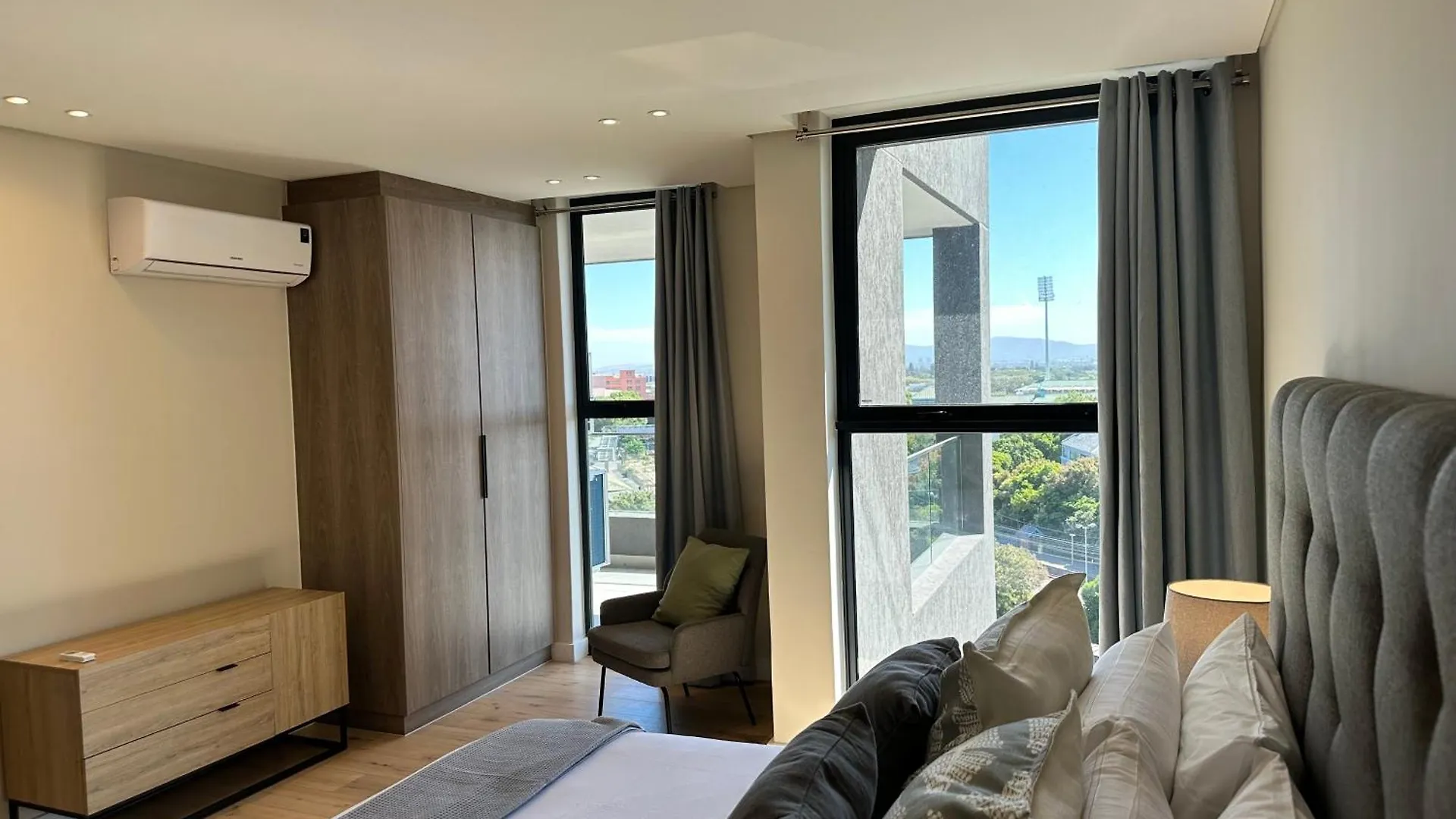 Newlands Peak Apartments Cape Town